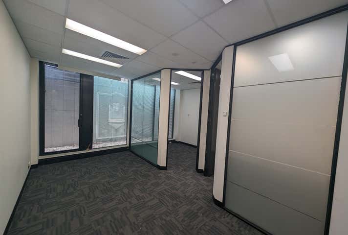 129/17-33 Milton Parade Malvern VIC 3144 - Image 4