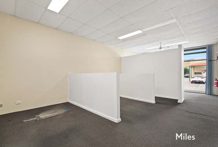 3/16 McLeans Road Bundoora VIC 3083 - Image 4