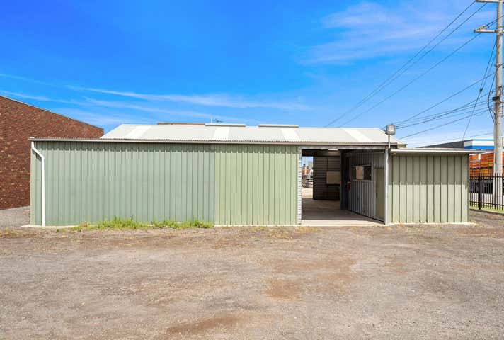 Cnr Sea Breeze & Seaside Parade North Shore VIC 3214 - Image 11