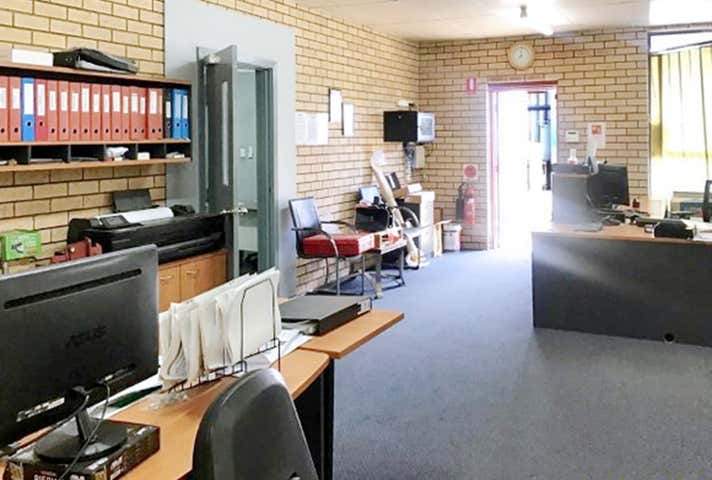 57 Attwell Street Landsdale WA 6065 - Image 14