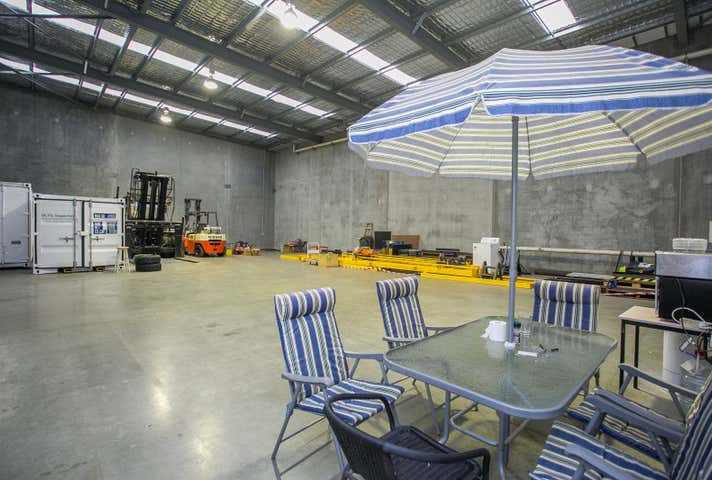 Unit 1, 4 Mallaig Way Canning Vale WA 6155 - Image 5