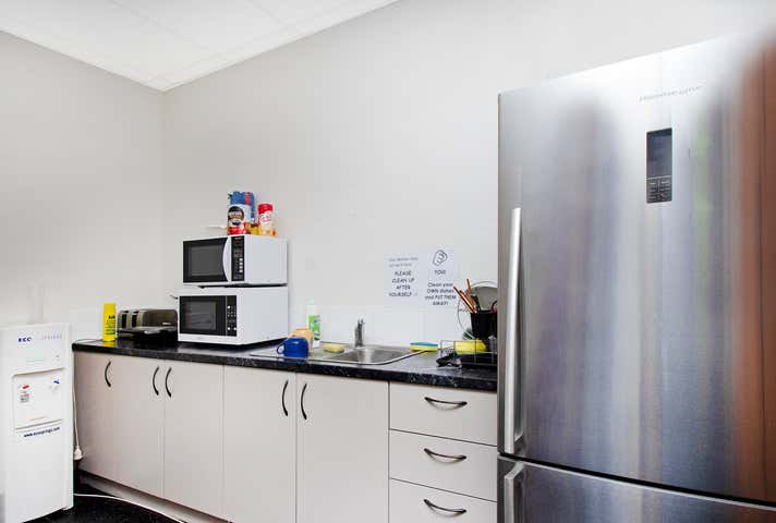 2/116 Sultana Road High Wycombe WA 6057 - Image 12