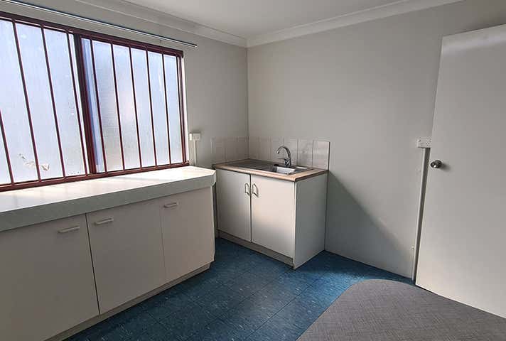 30 Truganina Rd Malaga WA 6090 - Image 17