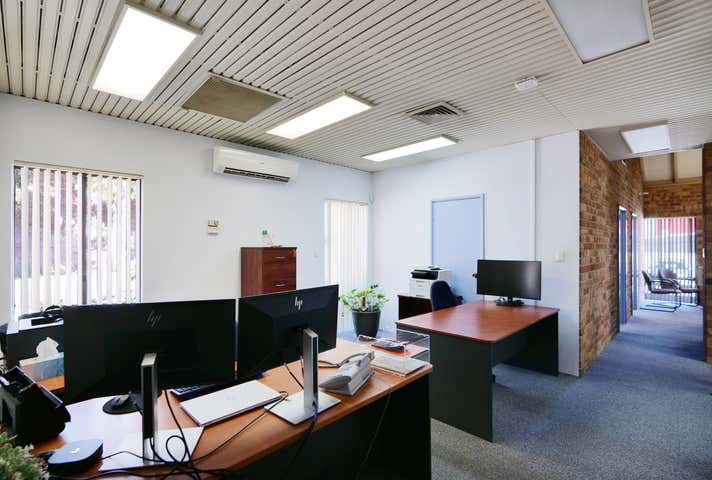 26 Prindiville Drive Wangara WA 6065 - Image 12