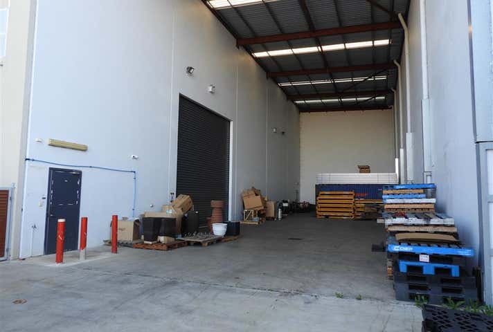 17 Discovery Drive Bibra Lake WA 6163 - Image 5