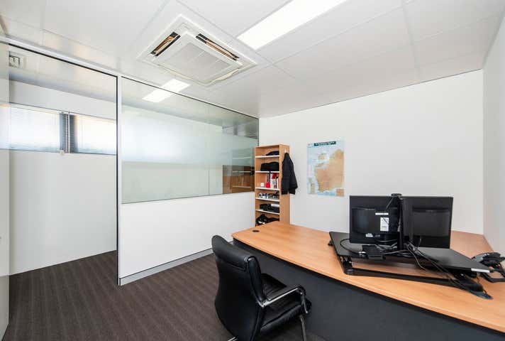 1/216 Fulham Street Cloverdale WA 6105 - Image 8