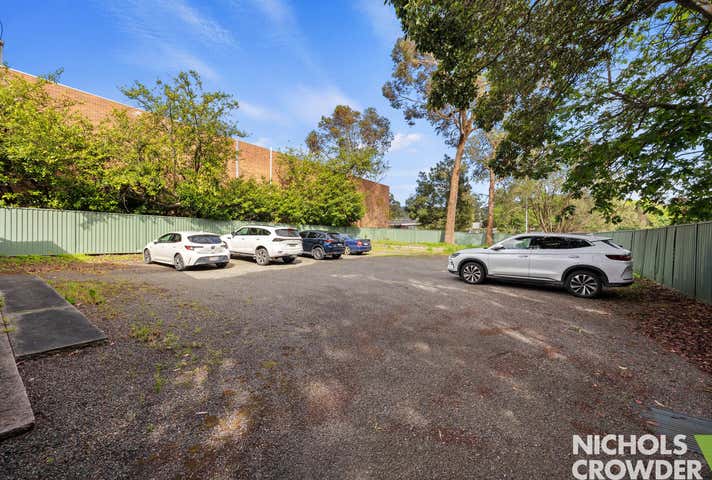 5 Moores Road Monbulk VIC 3793 - Image 11