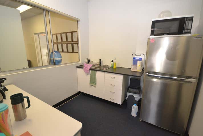 30 Robinson Avenue Belmont WA 6104 - Image 6