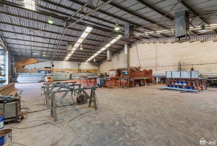 2/18 Keates Road Armadale WA 6112 - Image 10