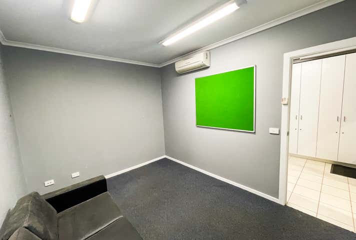 4/15 Phoenix Street Warragul VIC 3820 - Image 8