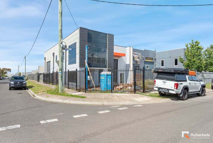 55 Balfour Avenue Sunshine North VIC 3020 - Image 2