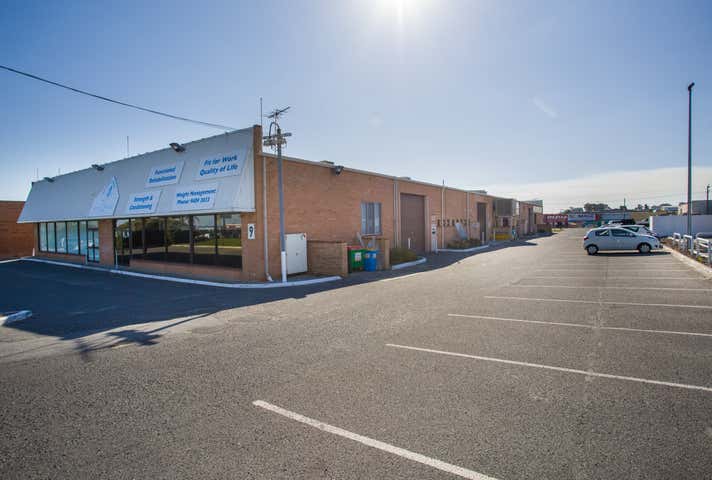 Unit 2, 16 Prindiville Dr Wangara WA 6065 - Image 9