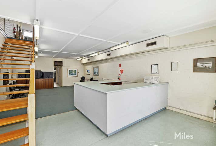 76 Lower Heidelberg Road Ivanhoe VIC 3079 - Image 2