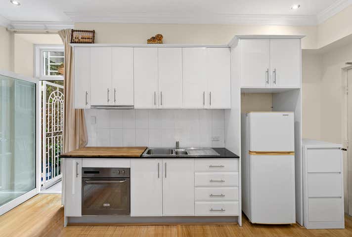 13/126 Coogee Bay Road Coogee NSW 2034 - Image 3