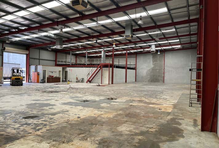 21 Denninup Way Malaga WA 6090 - Image 13