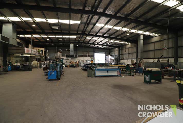 14 Frankston Gardens Drive Carrum Downs VIC 3201 - Image 8