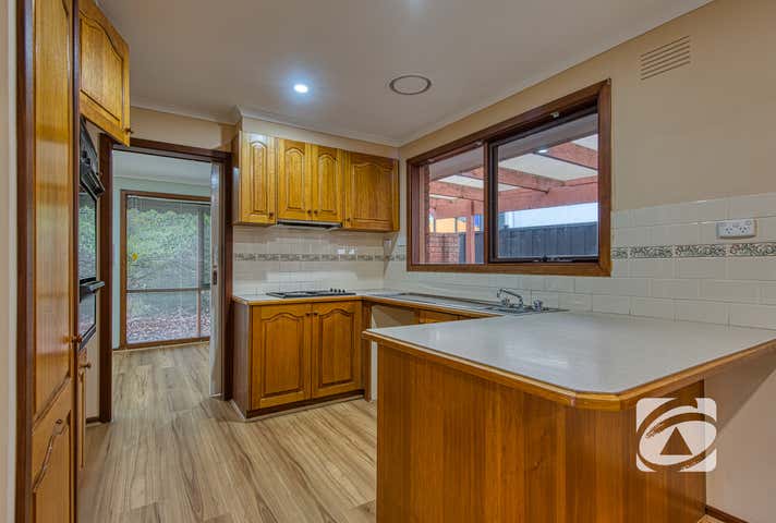 22 Main Street Pakenham VIC 3810 - Image 4