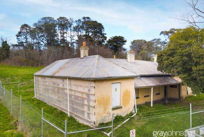 1 Kilmore Road Gisborne VIC 3437 - Image 3