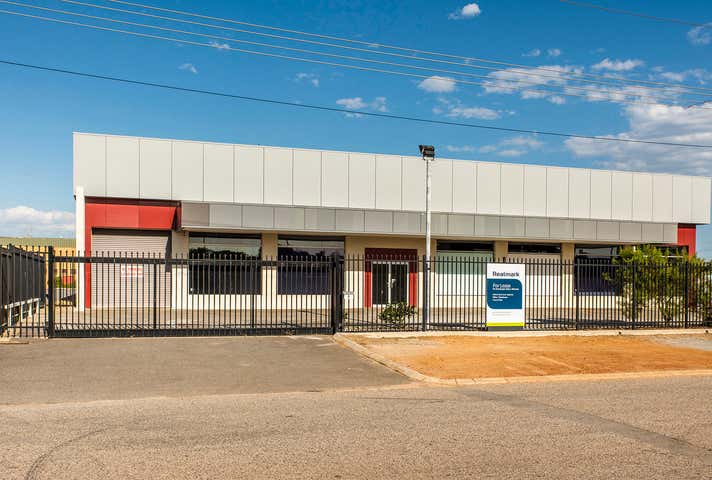 8A Stanhope Gardens Midvale WA 6056 - Image 9