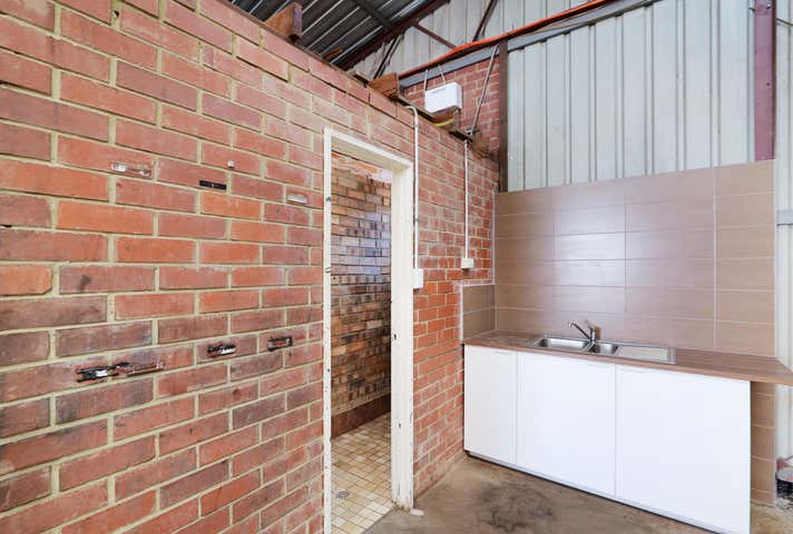 16 Muros Place Midvale WA 6056 - Image 13