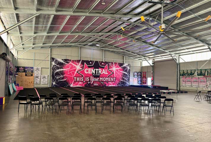 Unit 2, 9 Bowen Crescent West Gosford NSW 2250 - Image 3