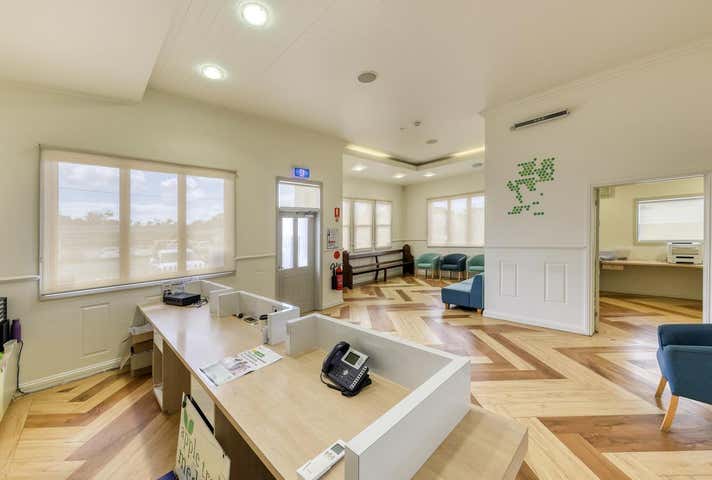 447-449 Draper Street Parramatta Park QLD 4870 - Image 7