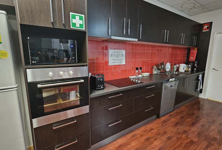 1 & 2, 36-38 Newheath Drive Arundel QLD 4214 - Image 8