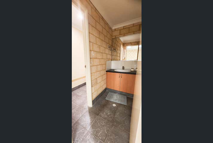 5a/242 Beringarra Avenue Malaga WA 6090 - Image 12