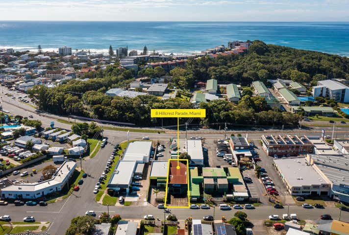 8 Hillcrest Parade Miami QLD 4220 - Image 12