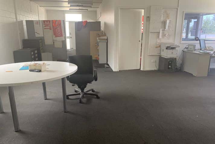 Corner/2215 Princes Highway Mulgrave VIC 3170 - Image 5