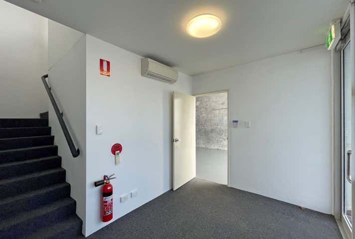 Unit 4, 17 Caloundra Road Clarkson WA 6030 - Image 5