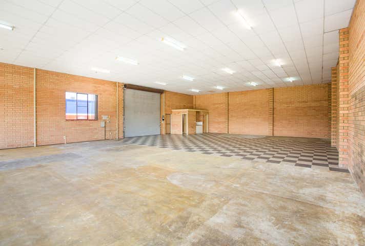 Unit 2, 16 Prindiville Dr Wangara WA 6065 - Image 11