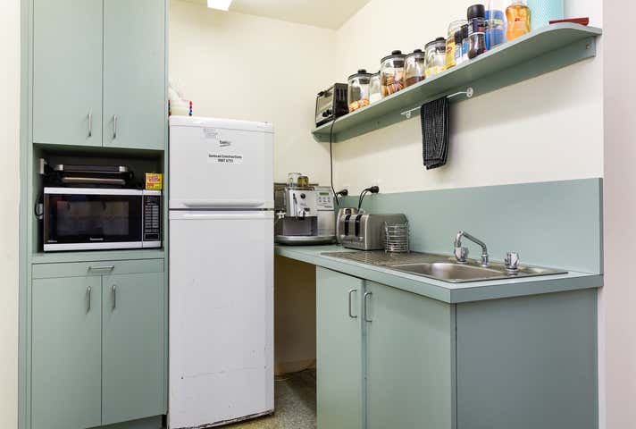 33-35 Martin Place Glen Waverley VIC 3150 - Image 10