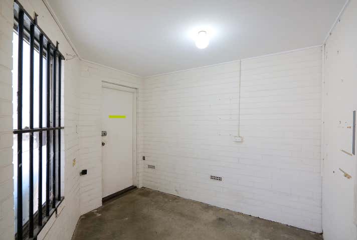 1/110 Briggs Street Welshpool WA 6106 - Image 9