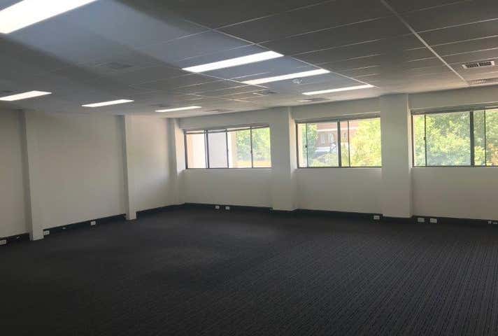 9 Victory Terrace East Perth WA 6004 - Image 12