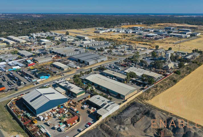 1B & 4, 12 Avery Street Neerabup WA 6031 - Image 12