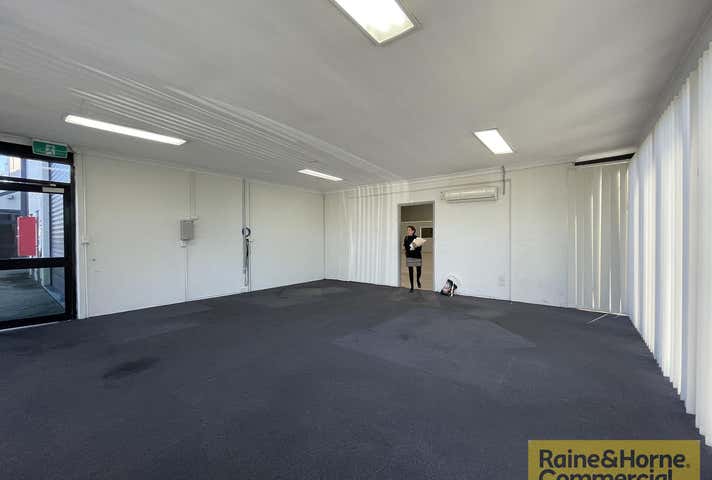3&4, 1 Combarton Street Brendale QLD 4500 - Image 10