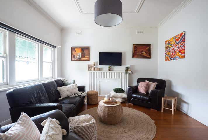 33 Creek Street South Bendigo VIC 3550 - Image 2