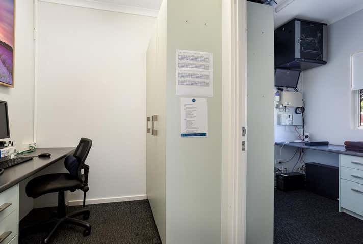 17 Anderson Street Manunda QLD 4870 - Image 9