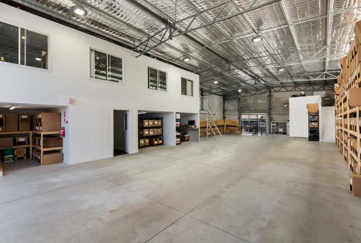 2/10 Matchett Drive East Bendigo VIC 3550 - Image 3