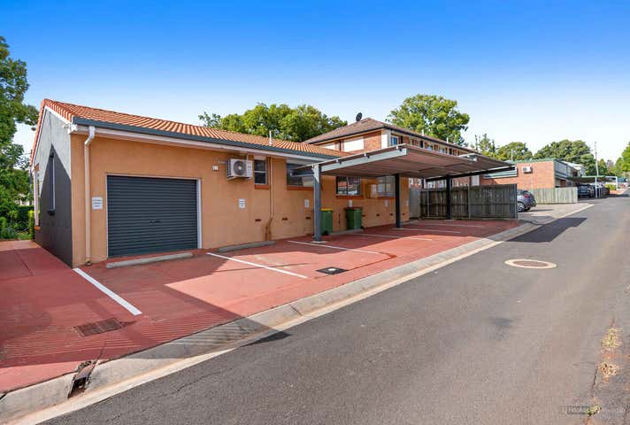 76 Margaret Street East Toowoomba QLD 4350 - Image 16