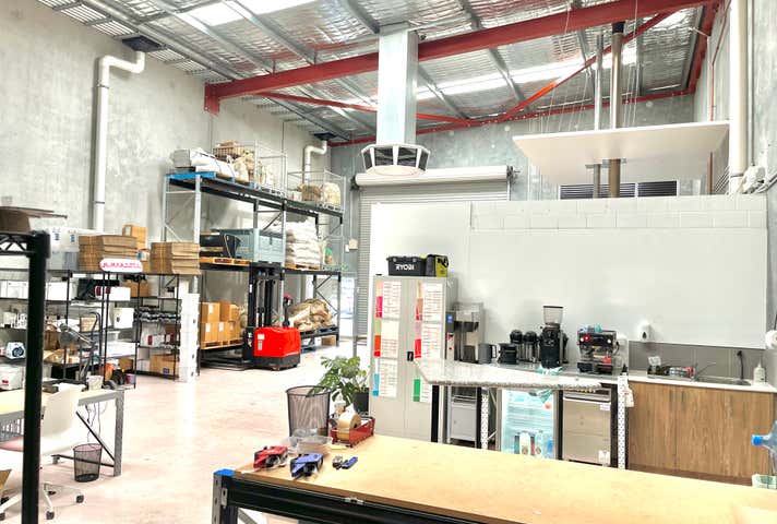 2/4 Bassendean Road Bayswater WA 6053 - Image 3