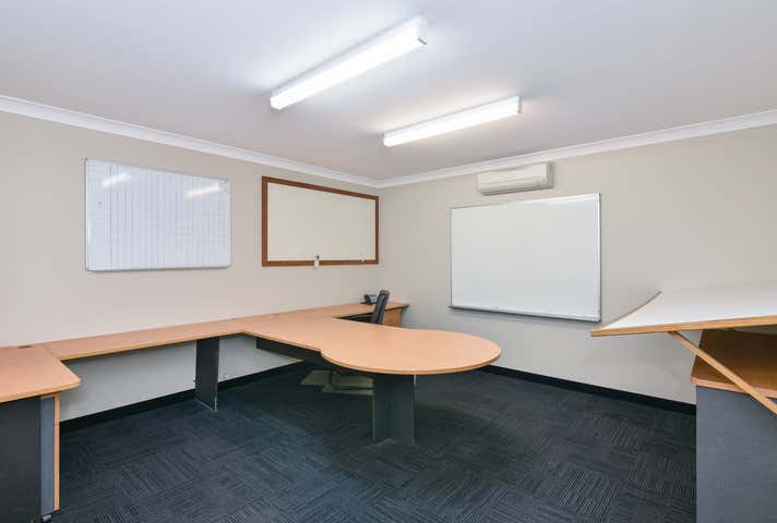 2/2 Pratt Court Maddington WA 6109 - Image 5