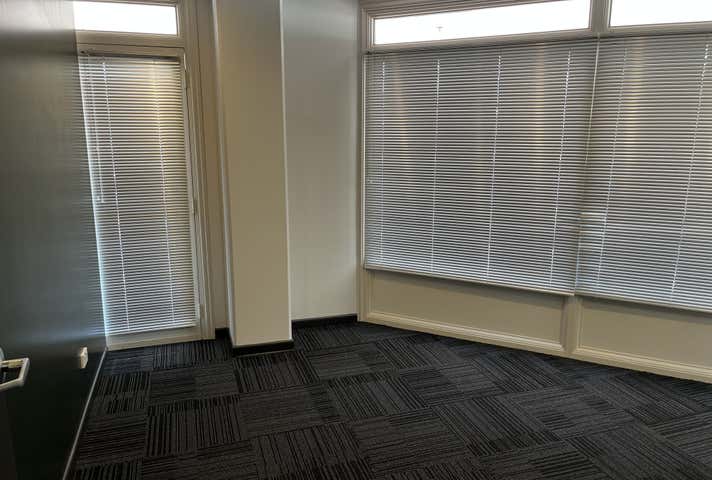 Village Lane, 20-32 Lake Street "Village Lane" Cairns City QLD 4870 - Image 9