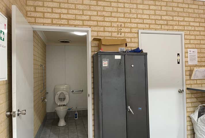 15 Pavers Circle Malaga WA 6090 - Image 13