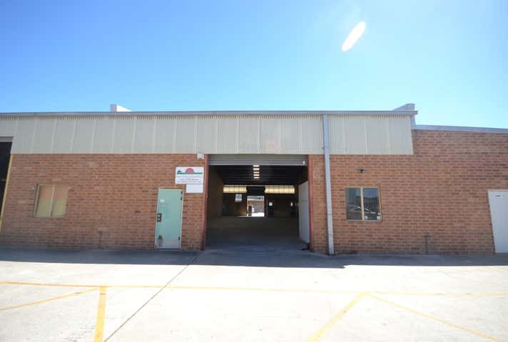 2/15 Ryelane Street Maddington WA 6109 - Image 1