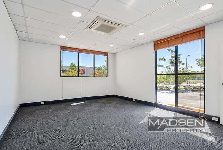 2 Stradbroke Street Heathwood QLD 4110 - Image 5
