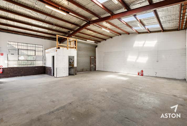 5/23 Peel Street Eltham VIC 3095 - Image 2