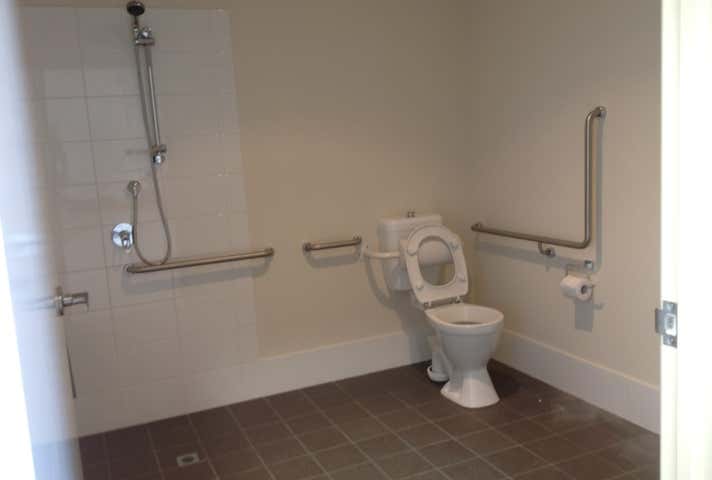 22 Dillington Pass Landsdale WA 6065 - Image 11