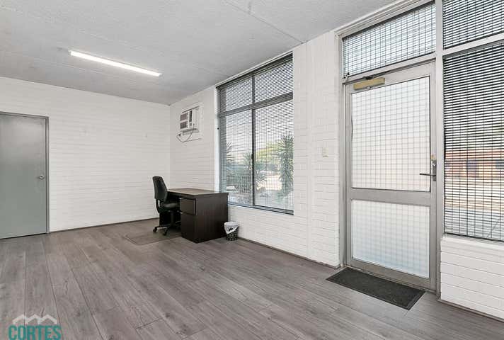 9/369 Holmes Road Forrestfield WA 6058 - Image 4